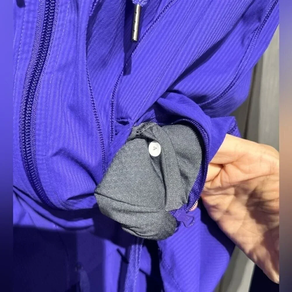 Lululemon Transition Jacket - Picture 7 of 7